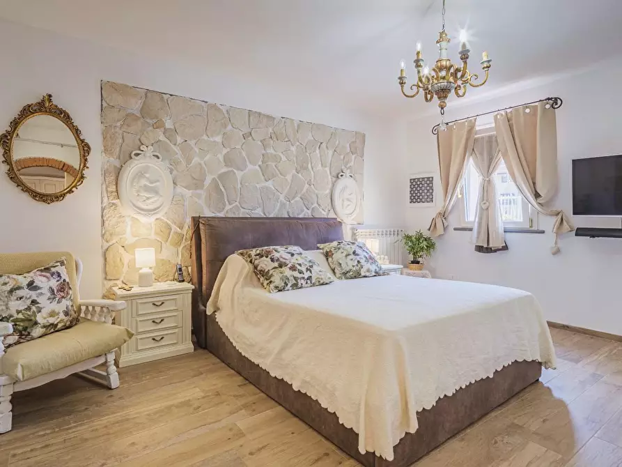 Immagine 12 di Casa indipendente in vendita  a Crespina Lorenzana