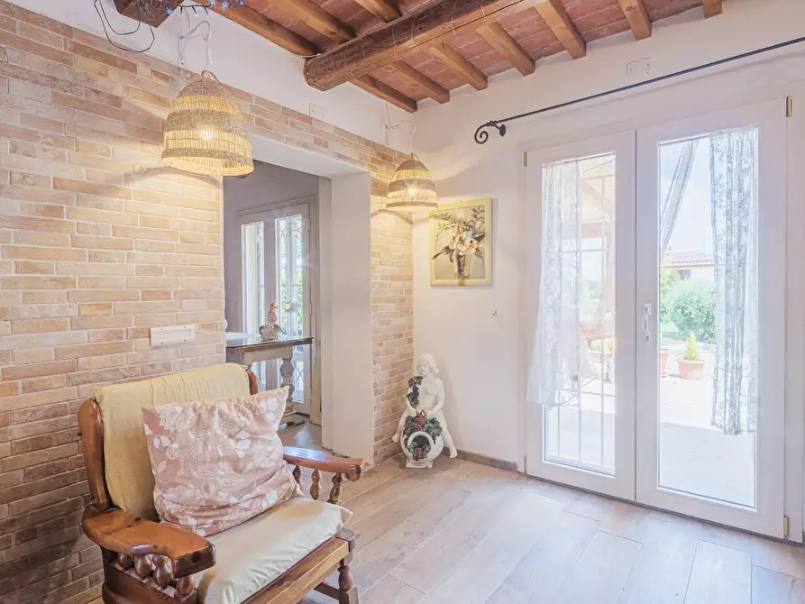 Immagine 10 di Casa indipendente in vendita  a Crespina Lorenzana