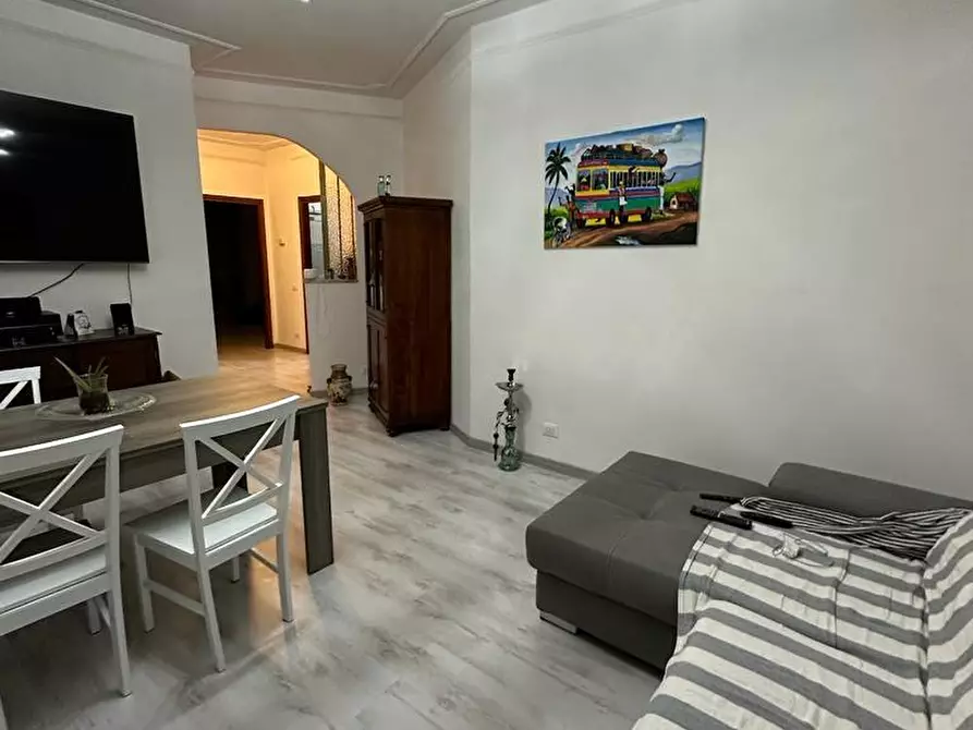 Immagine 2 di Casa indipendente in vendita  a Massa