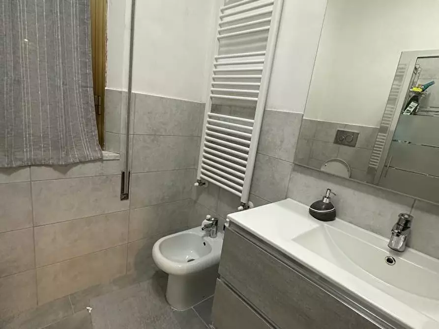 Immagine 33 di Casa indipendente in vendita  a Massa