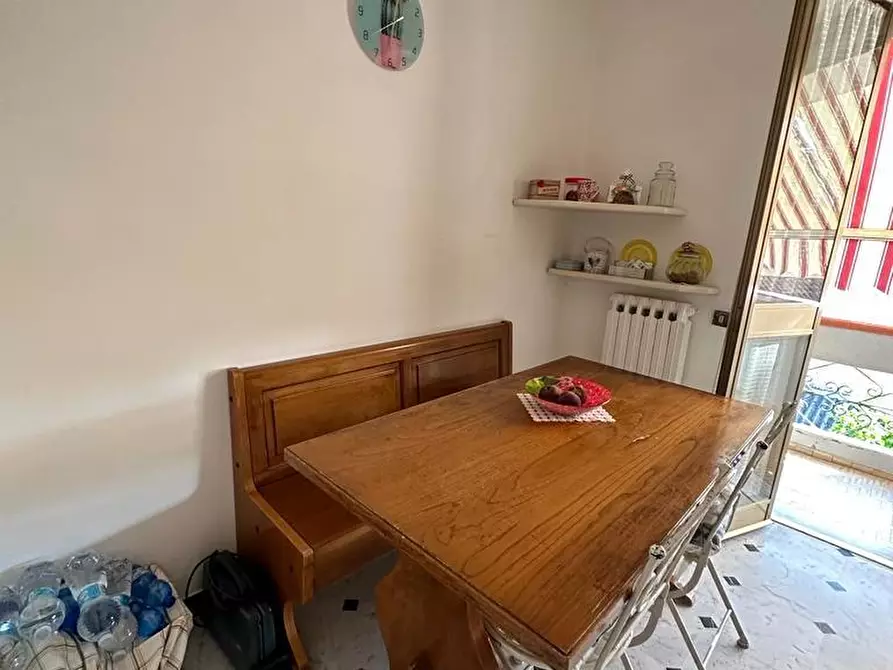 Immagine 14 di Casa indipendente in vendita  a Massa