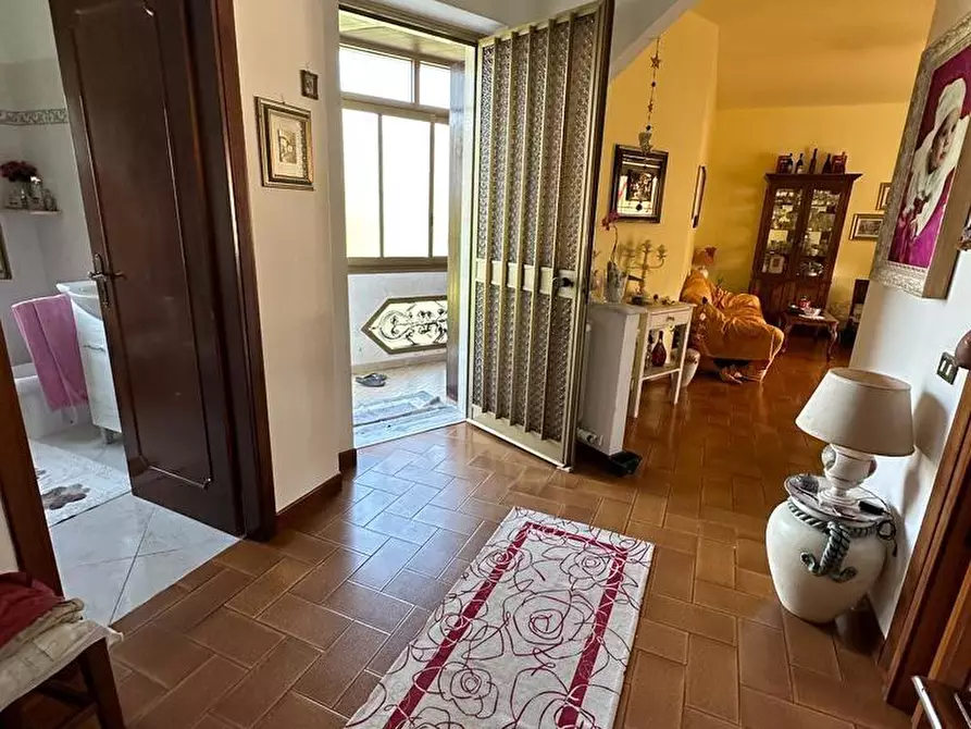 Immagine 23 di Casa indipendente in vendita  a Massa