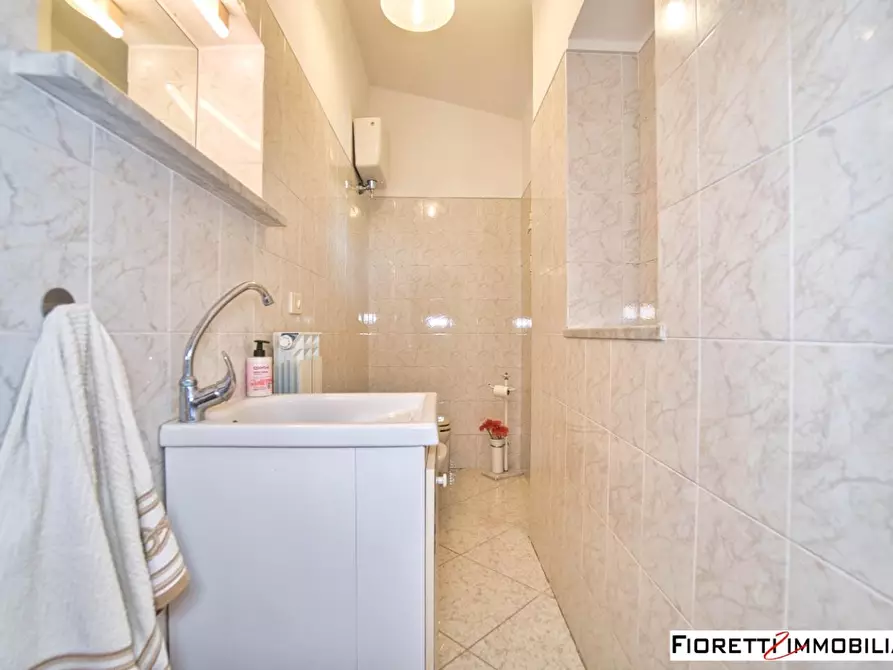 Immagine 33 di Casa colonica in vendita  a Piombino