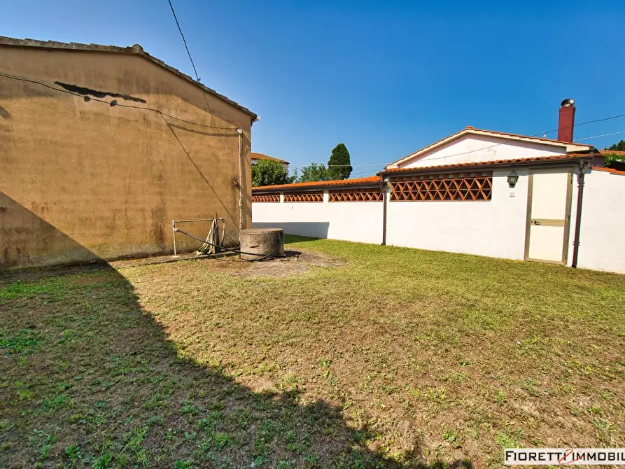 Immagine 58 di Casa colonica in vendita  a Piombino