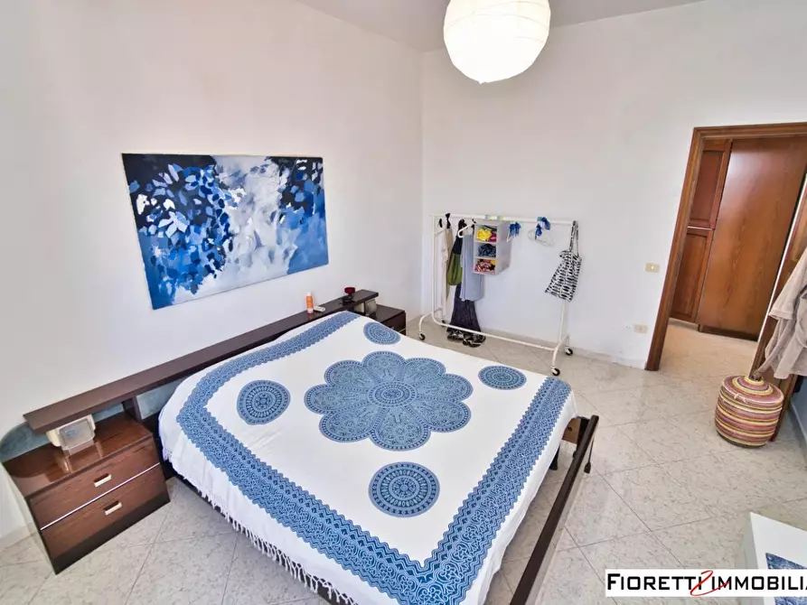 Immagine 24 di Casa colonica in vendita  a Piombino