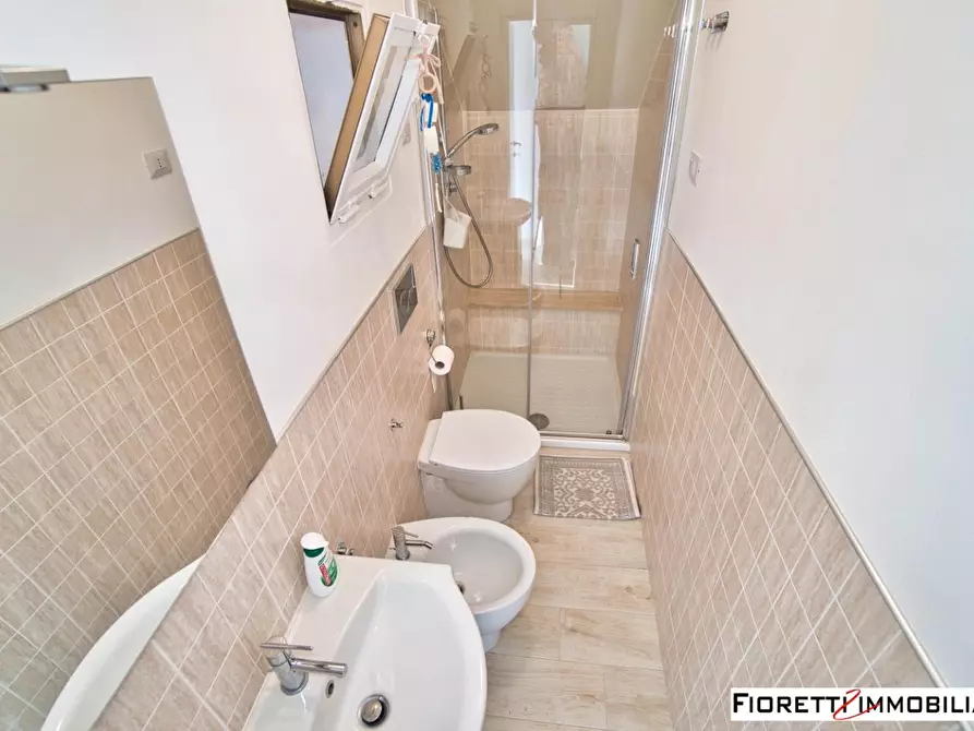 Immagine 49 di Casa colonica in vendita  a Piombino