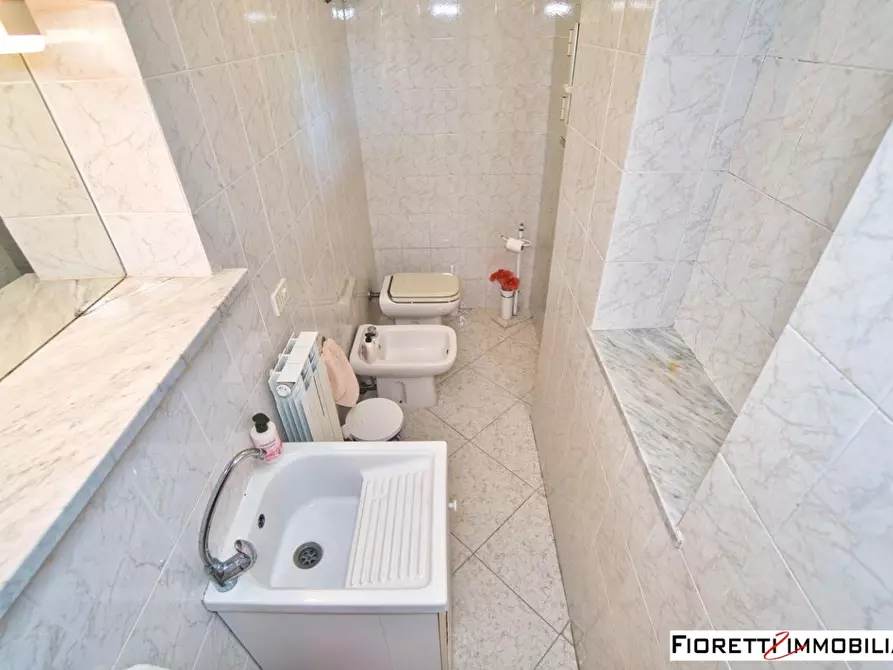 Immagine 31 di Casa colonica in vendita  a Piombino