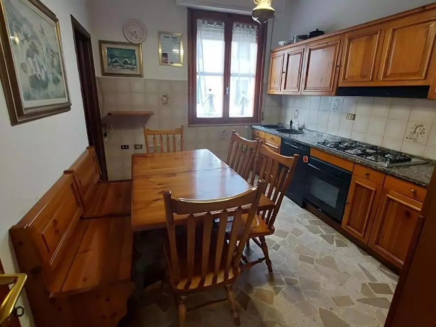 Immagine 13 di Casa indipendente in vendita  a Pontedera