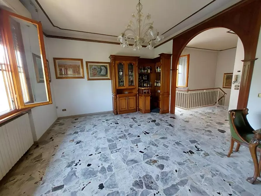 Immagine 7 di Casa indipendente in vendita  a Pontedera