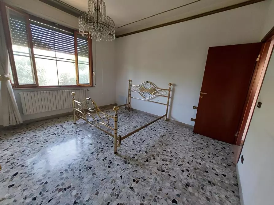 Immagine 24 di Casa indipendente in vendita  a Pontedera