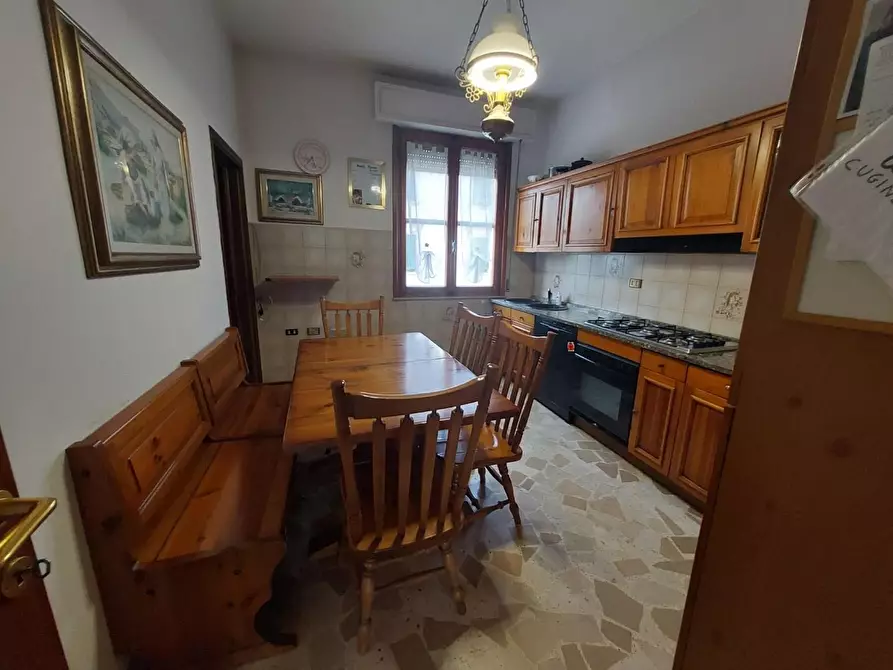 Immagine 14 di Casa indipendente in vendita  a Pontedera