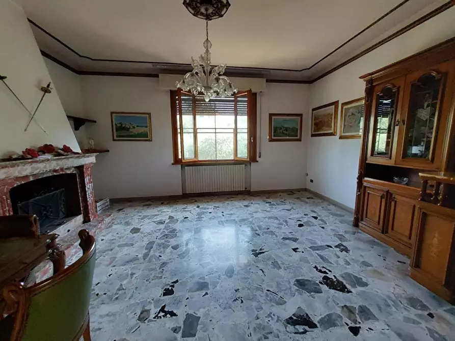 Immagine 4 di Casa indipendente in vendita  a Pontedera