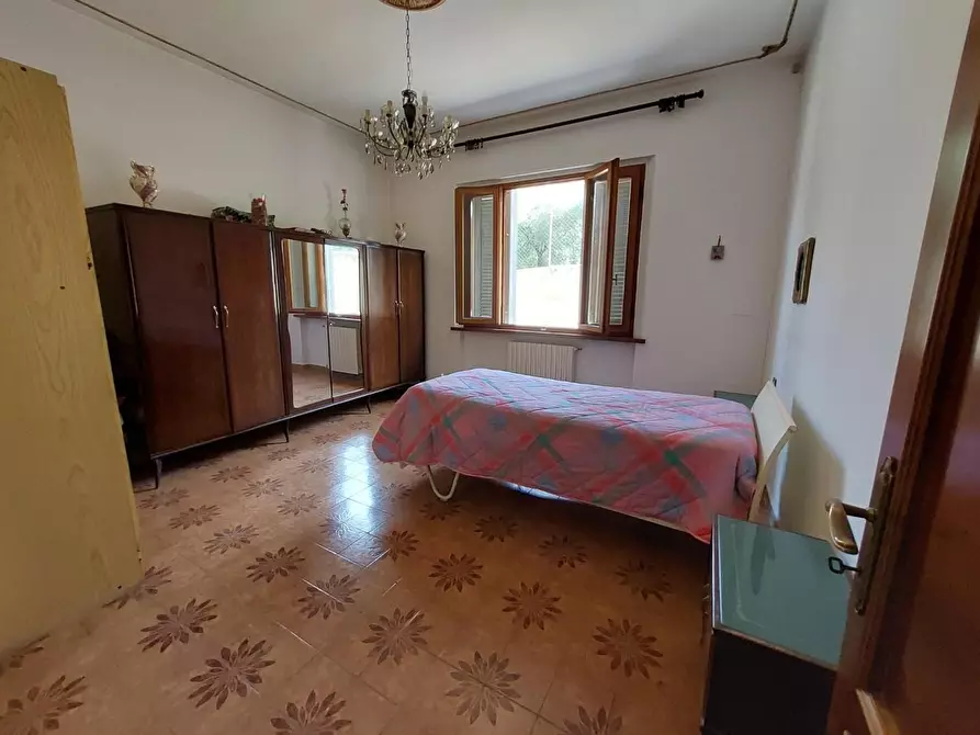 Immagine 38 di Casa indipendente in vendita  a Pontedera