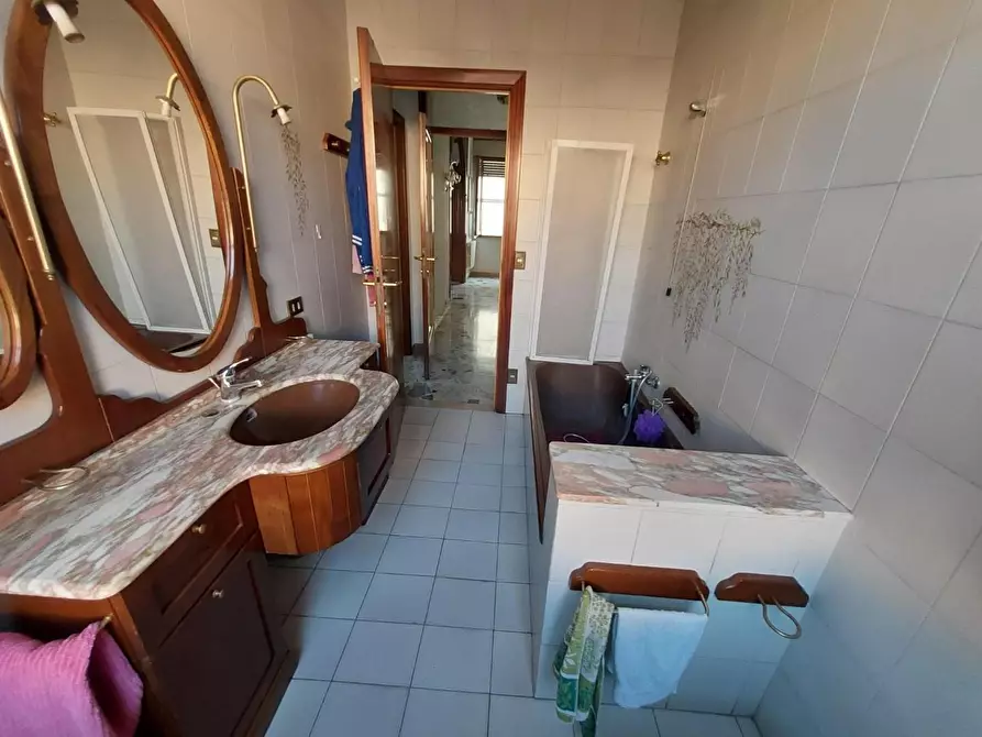 Immagine 30 di Casa indipendente in vendita  a Pontedera