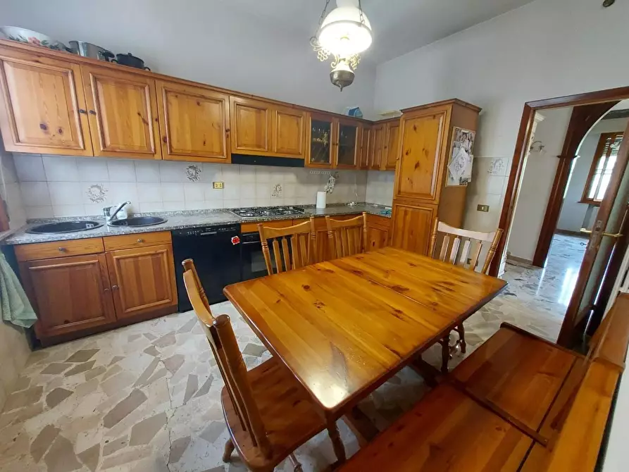 Immagine 16 di Casa indipendente in vendita  a Pontedera