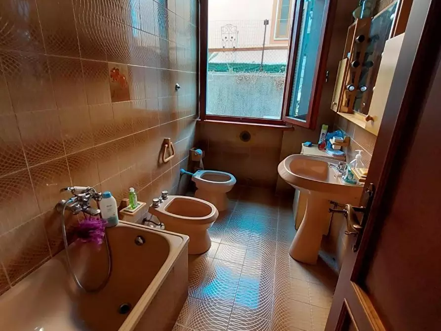 Immagine 42 di Casa indipendente in vendita  a Pontedera