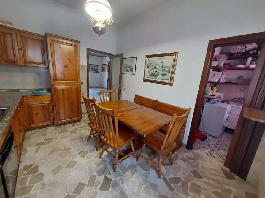 Immagine 15 di Casa indipendente in vendita  a Pontedera