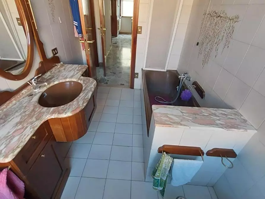 Immagine 29 di Casa indipendente in vendita  a Pontedera