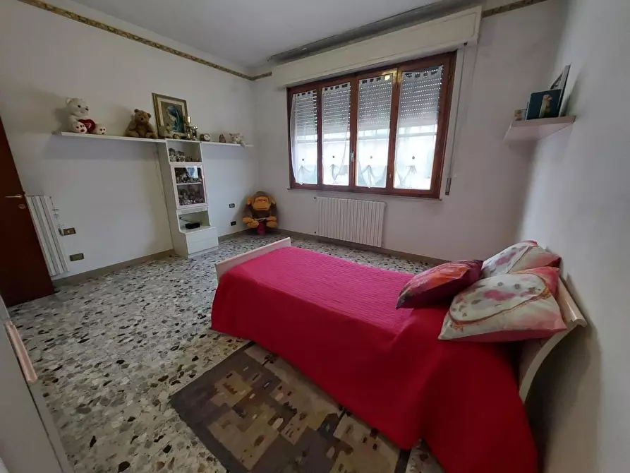 Immagine 22 di Casa indipendente in vendita  a Pontedera