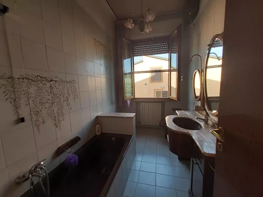 Immagine 28 di Casa indipendente in vendita  a Pontedera