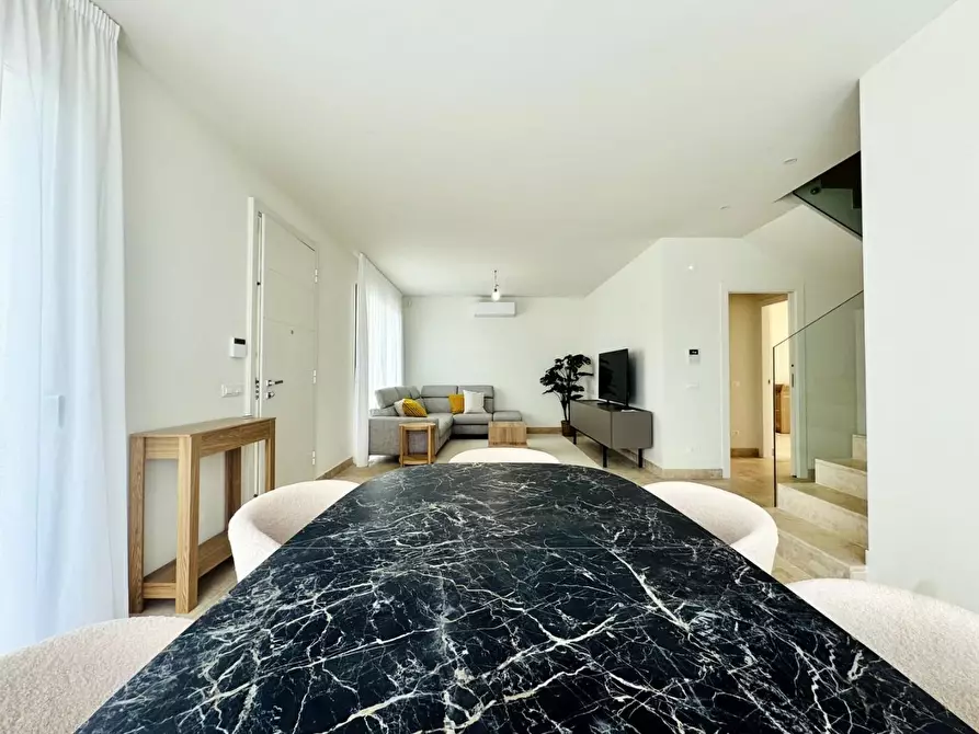 Immagine 13 di Casa indipendente in vendita  a Pietrasanta