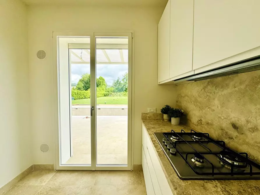 Immagine 12 di Casa indipendente in vendita  a Pietrasanta