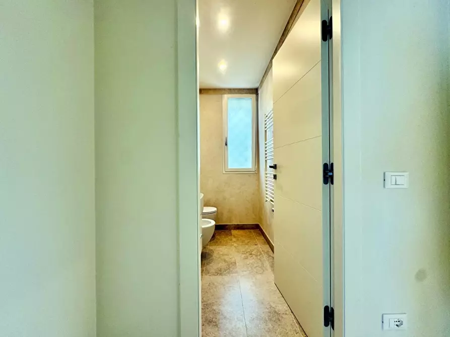 Immagine 15 di Casa indipendente in vendita  a Pietrasanta