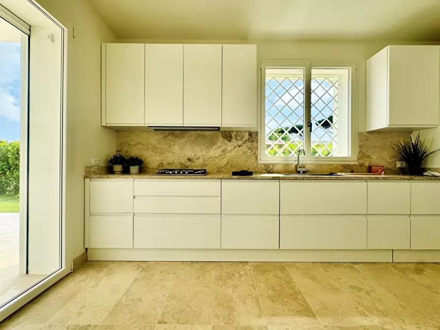 Immagine 10 di Casa indipendente in vendita  a Pietrasanta