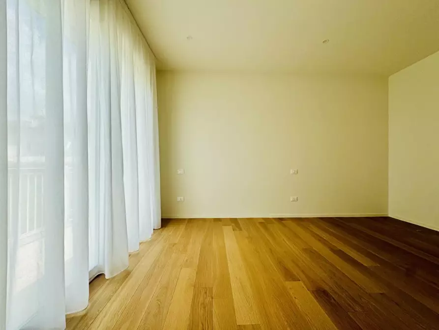 Immagine 38 di Casa indipendente in vendita  a Pietrasanta