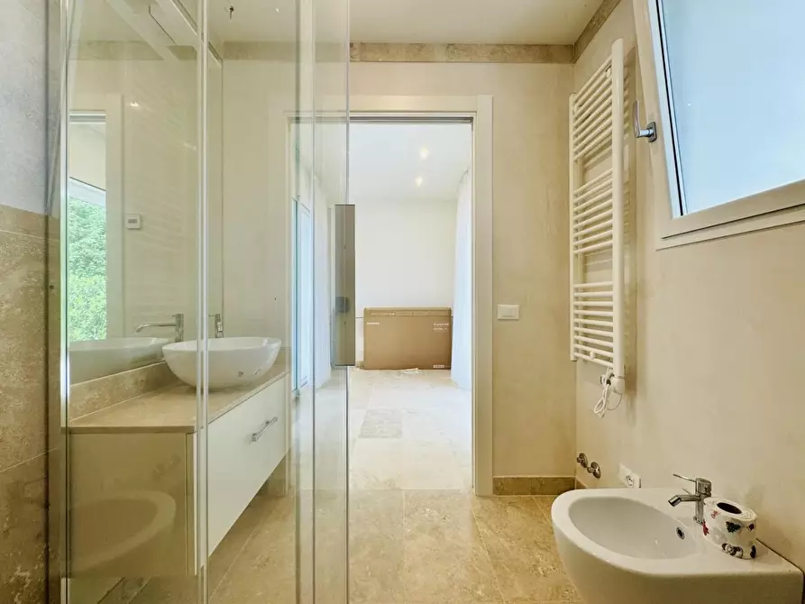 Immagine 19 di Casa indipendente in vendita  a Pietrasanta