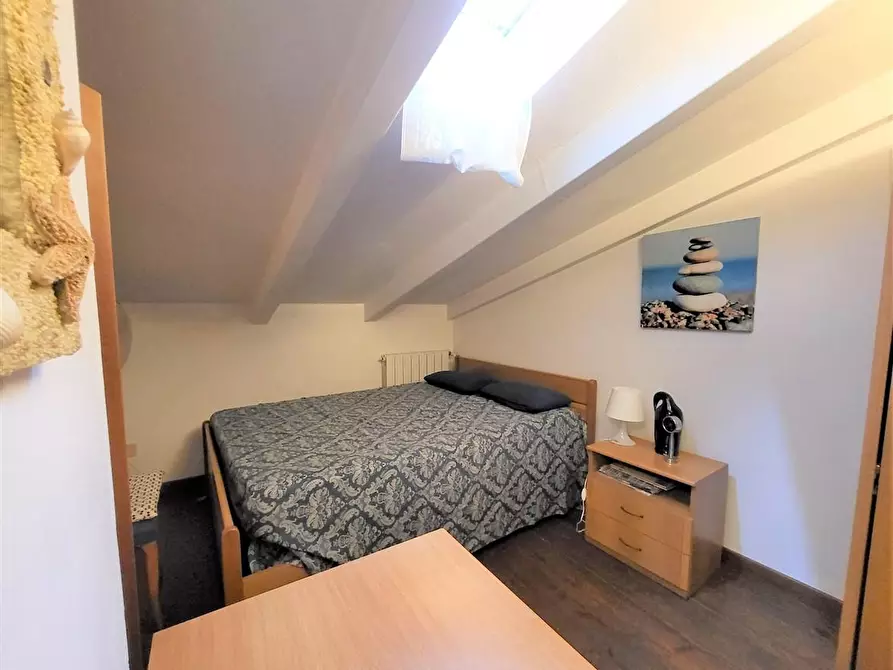 Immagine 17 di Casa semindipendente in vendita  a Massa