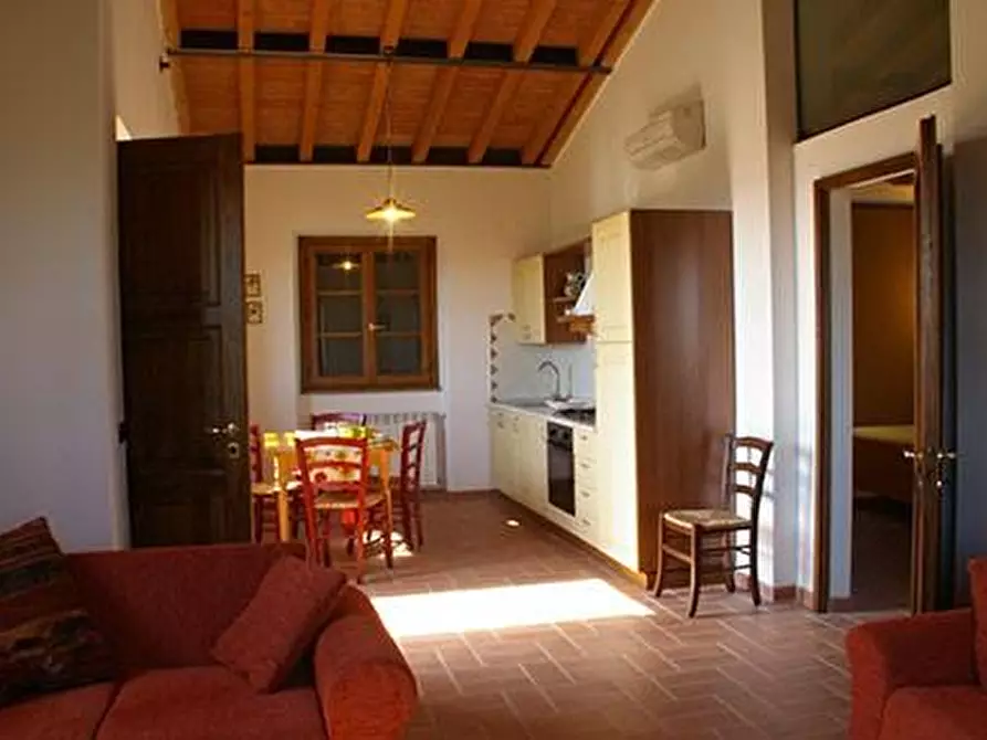 Immagine 38 di Agriturismo in vendita  a Volterra