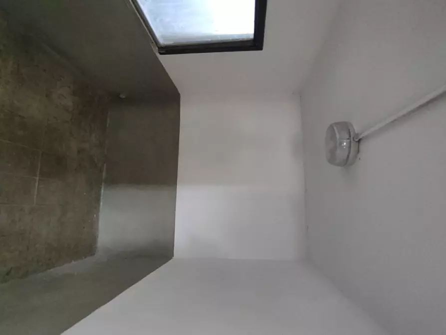 Immagine 27 di Capannone industriale in vendita  a Santa Croce Sull'arno