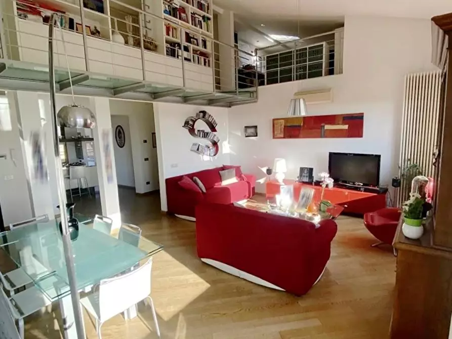 Immagine 9 di Appartamento in vendita  a Pisa