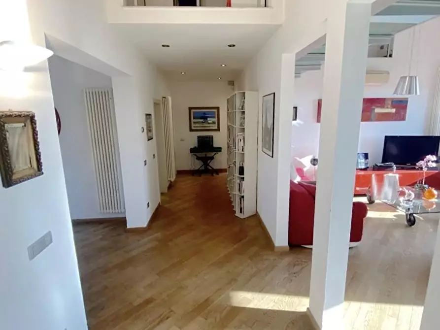 Immagine 4 di Appartamento in vendita  a Pisa