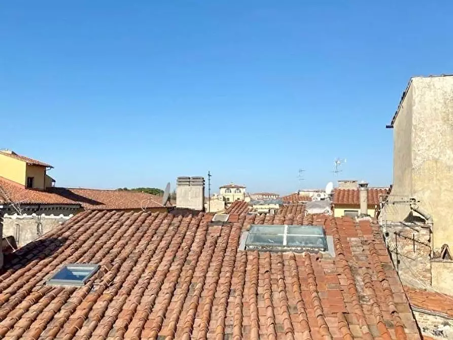 Immagine 11 di Appartamento in vendita  a Pisa
