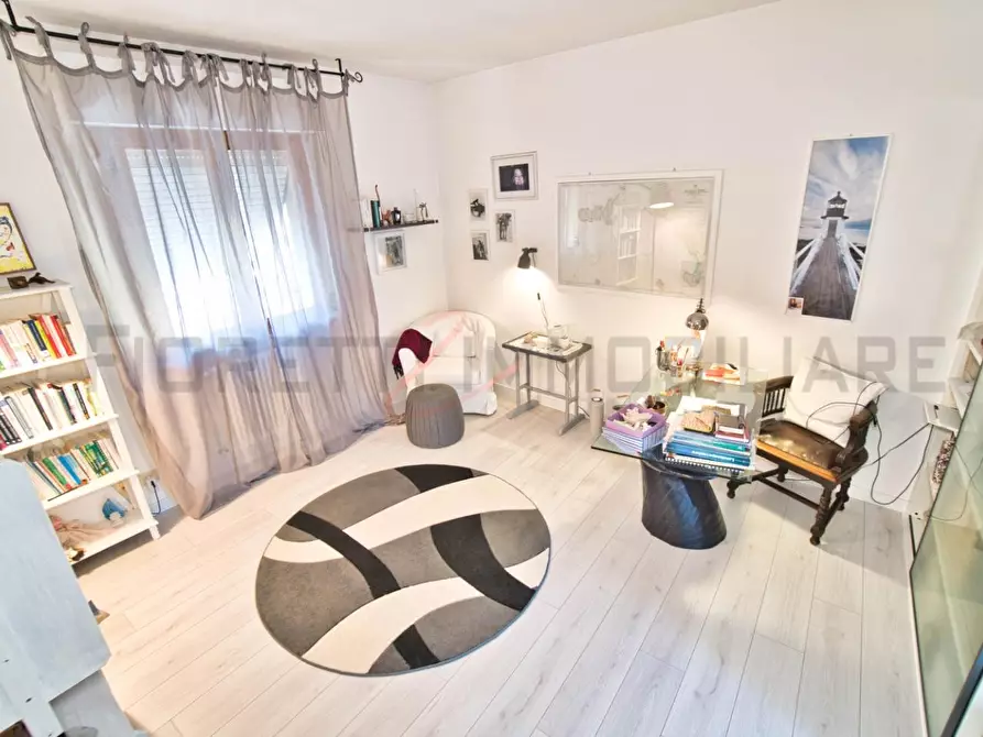 Immagine 21 di Appartamento in vendita  a Gavorrano