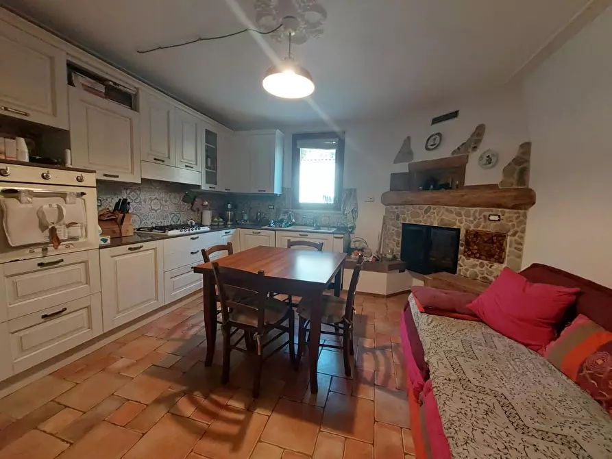 Immagine 2 di Appartamento in vendita  a Montopoli In Val D'arno