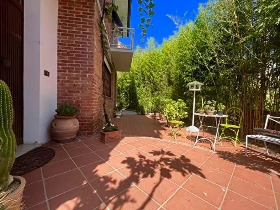 Immagine 11 di Casa bifamiliare in vendita  a Massa