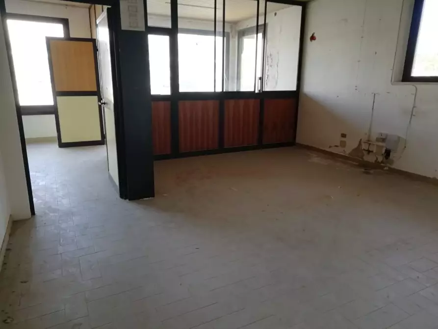 Immagine 20 di Attività artigianale in vendita  a Casciana Terme Lari