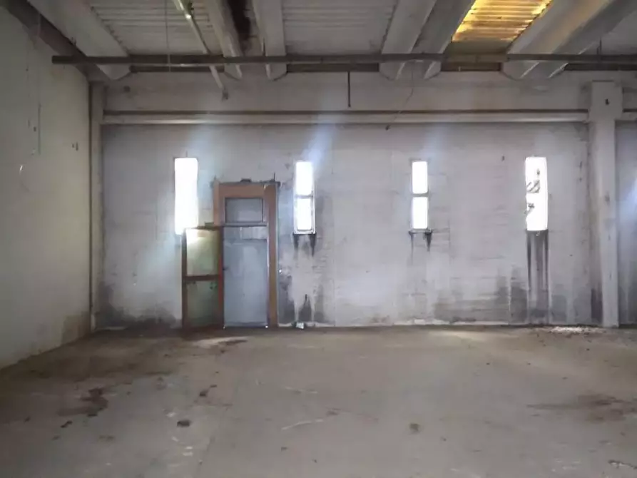 Immagine 18 di Attività artigianale in vendita  a Casciana Terme Lari