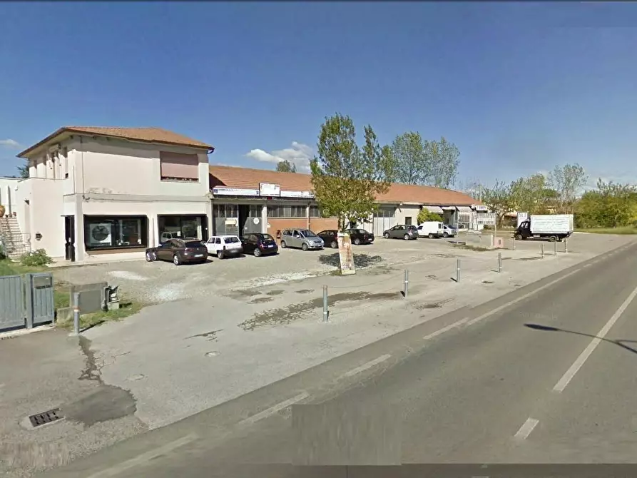 Immagine 23 di Attività artigianale in vendita  a Casciana Terme Lari