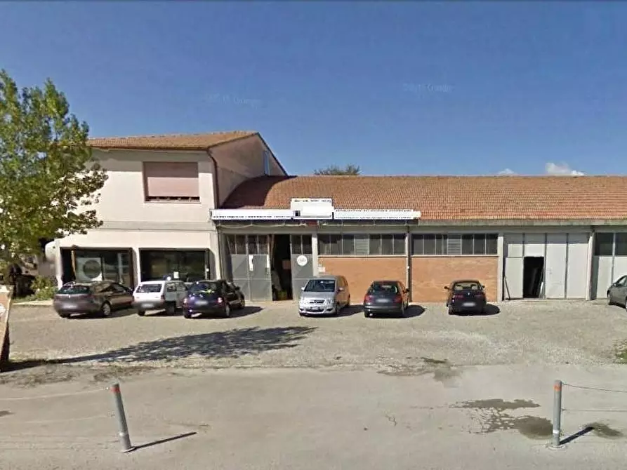 Immagine 21 di Attività artigianale in vendita  a Casciana Terme Lari