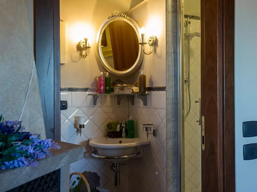 Immagine 36 di Villa in vendita  a Peccioli