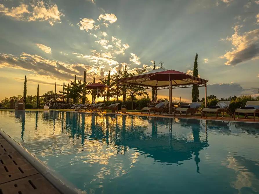 Immagine 42 di Villa in vendita  a Peccioli