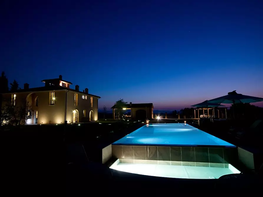 Immagine 7 di Villa in vendita  a Peccioli