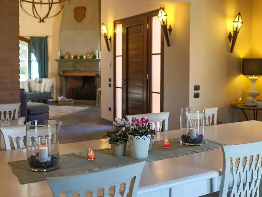 Immagine 17 di Villa in vendita  a Peccioli