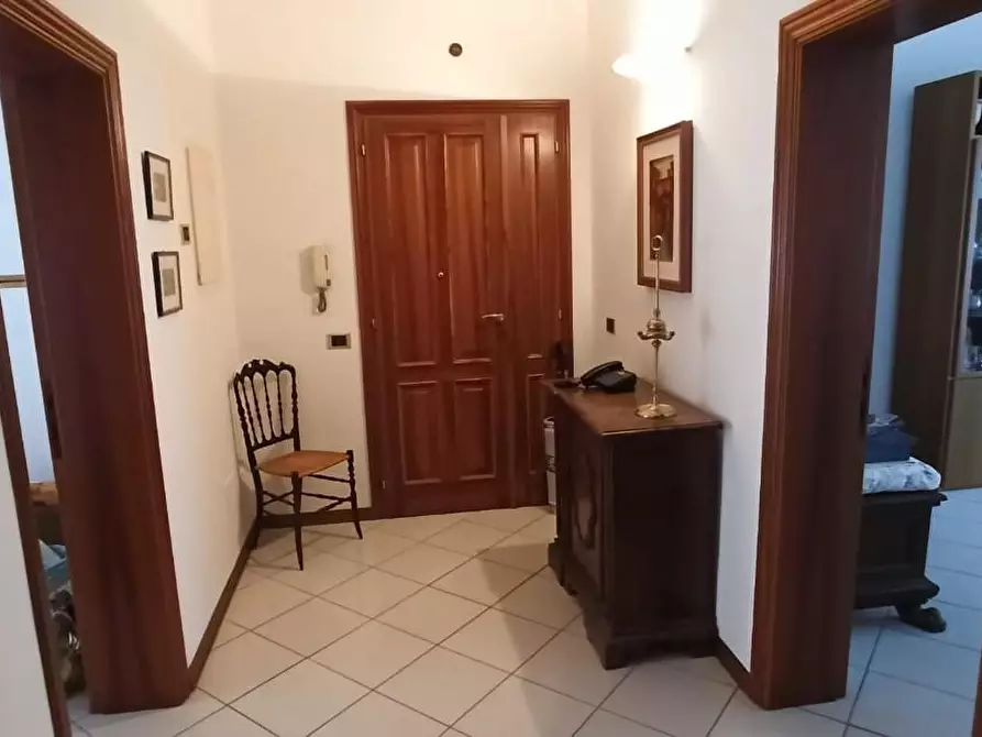 Immagine 8 di Appartamento in affitto  a Siena