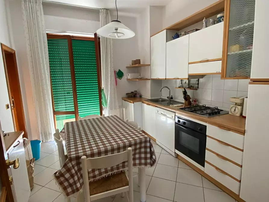 Immagine 5 di Appartamento in affitto  a Siena