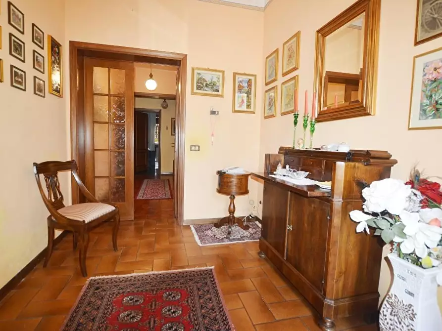 Immagine 2 di Villa in vendita  a Porcari